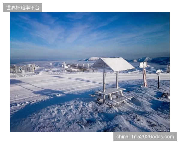 崇礼滑雪场的“后冬奥”LTV课题：通过与北医三院合作建立的康复社群，能否将季节性游客转化为高价值年度会员